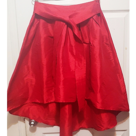 BOWKNOT ASYMMETRIC WATERFALL SKIRT IN RED - Picture 10 of 13